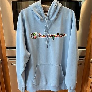 Champion XL hoodie, light blue